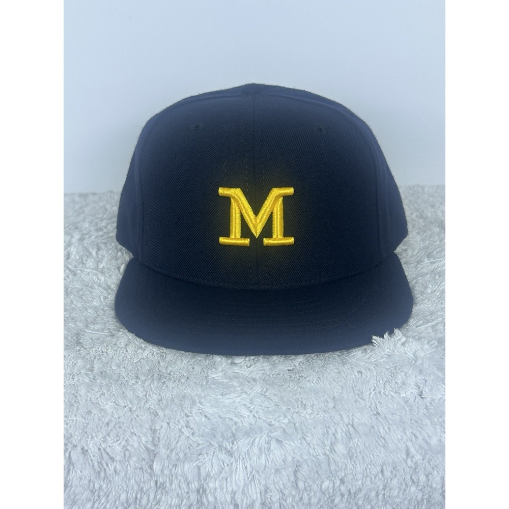 Vintage 90's Michigan Wolverines New Era Pro Model Fitted Hat Size 7 3/8 NWOT